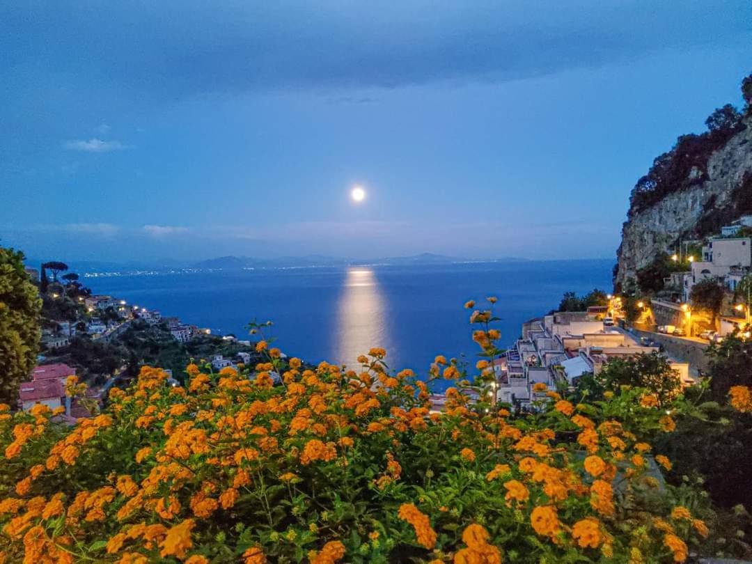 Casa Enzo Con Vista Mare Apartment Amalfi Bagian luar foto